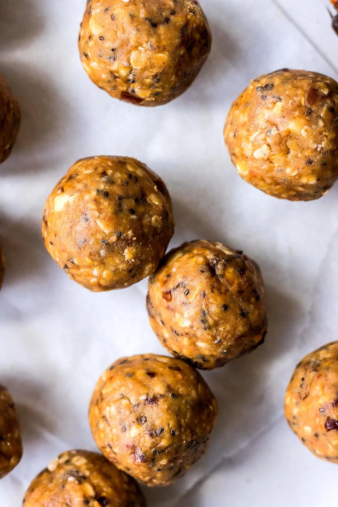 Peanut Butter Date Energy Balls